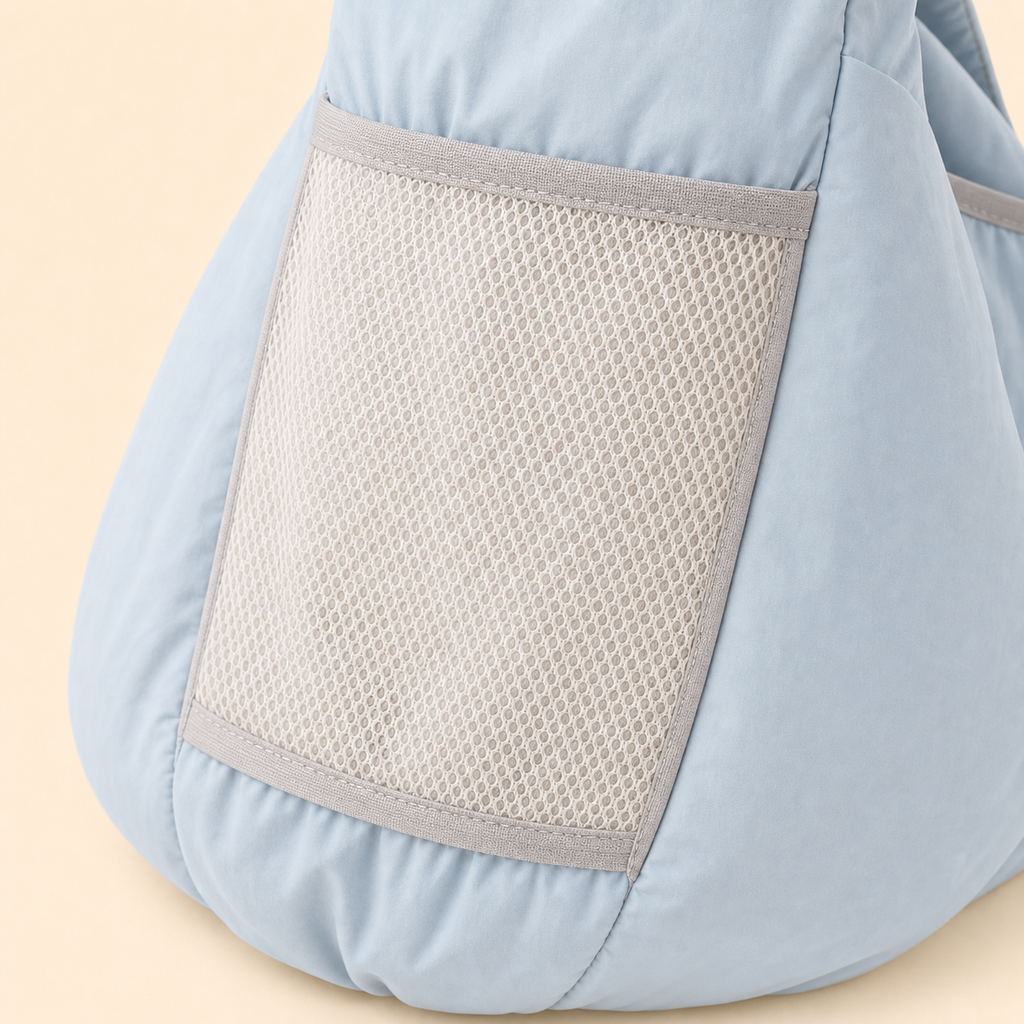 PrismTail Cloud Sling Mist – mesh side pocket for pet treats