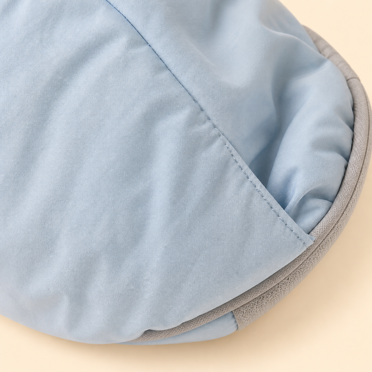 PrismTail Cloud Sling Mist – nylon fabric and stitching detail
